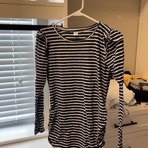 Maternity long sleeve t